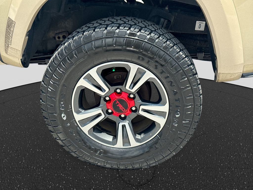 Thumbnail: 2017 Toyota Tacoma - 8
