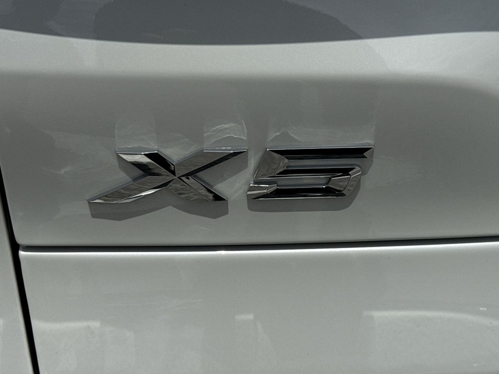 Thumbnail: 2026 BMW X5 - 31