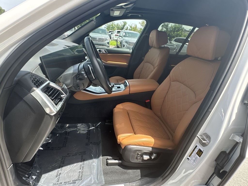 Thumbnail: 2026 BMW X5 - 12