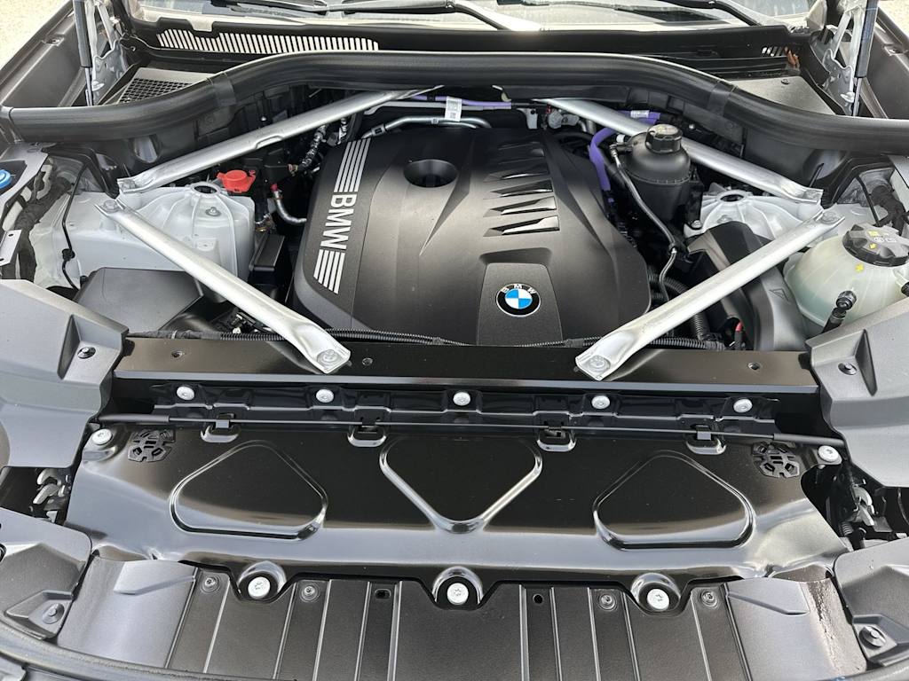 Thumbnail: 2026 BMW X5 - 9