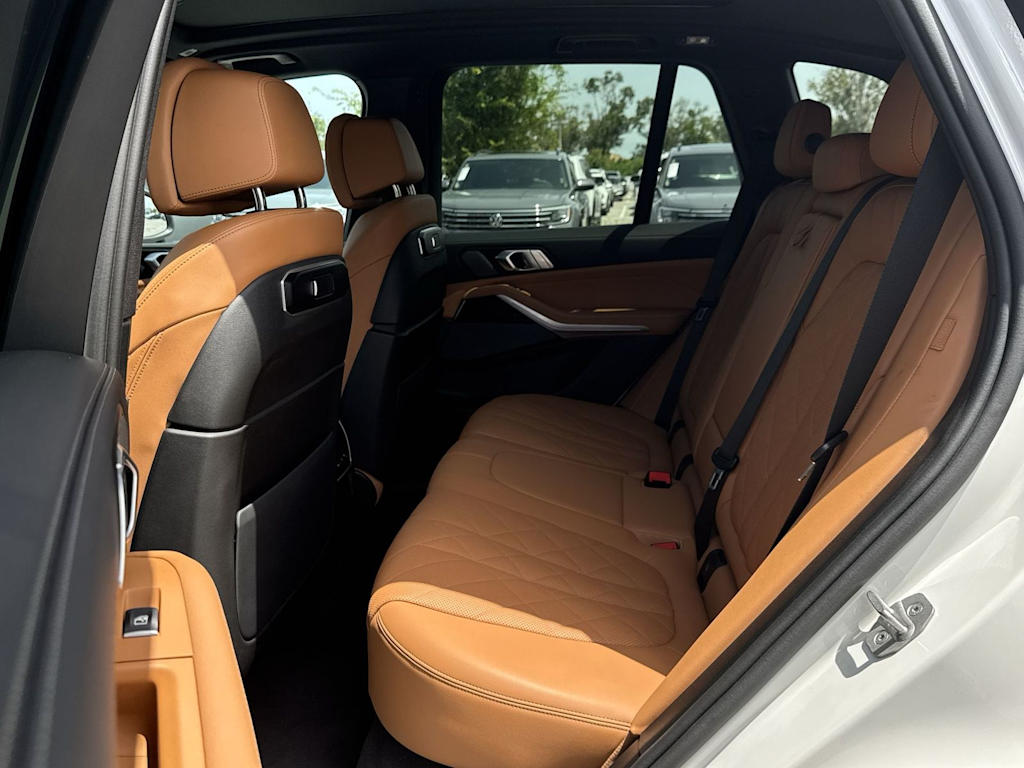 Thumbnail: 2026 BMW X5 - 33