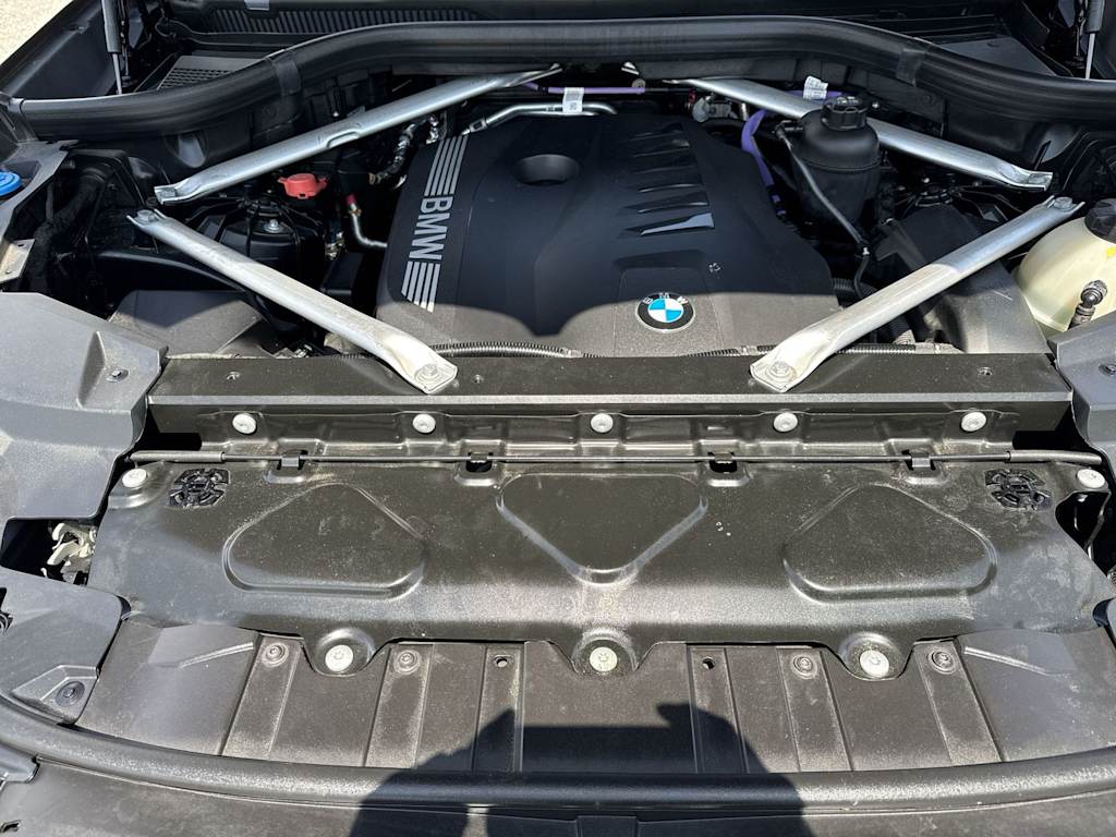 Thumbnail: 2026 BMW X5 - 9