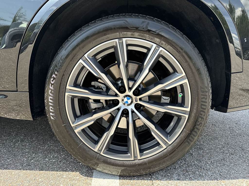 Thumbnail: 2026 BMW X5 - 8