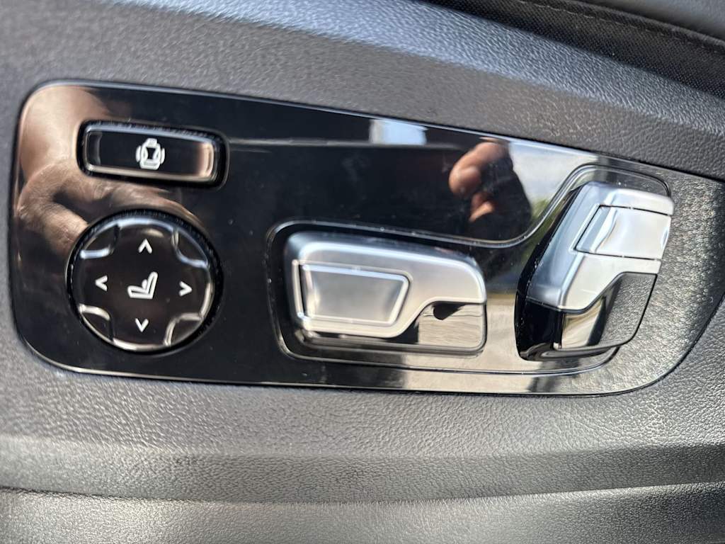 Thumbnail: 2026 BMW X5 - 23