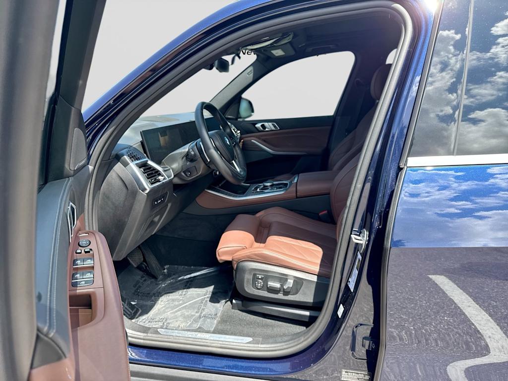 Thumbnail: 2025 BMW X5 - 26