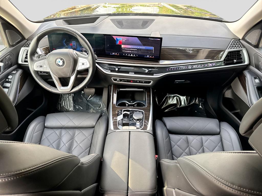 Thumbnail: 2025 BMW X7 - 2