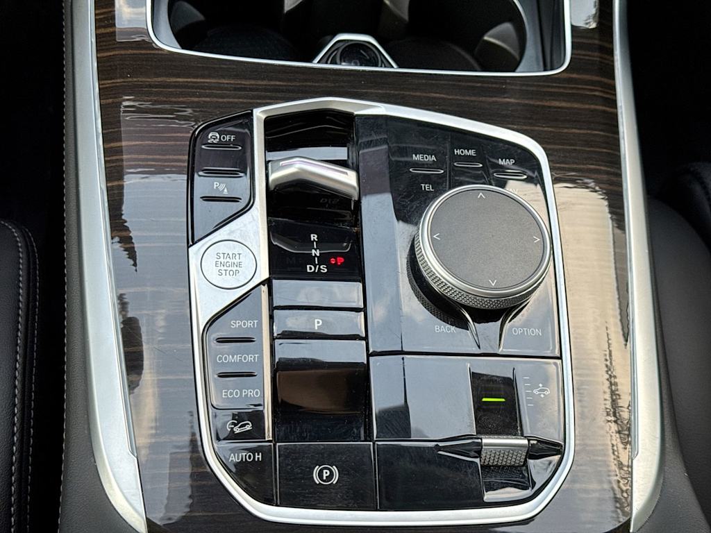 Thumbnail: 2025 BMW X7 - 37