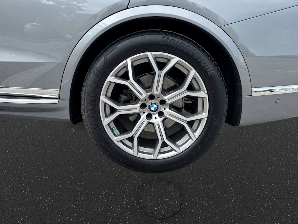 Thumbnail: 2024 BMW X7 - 8