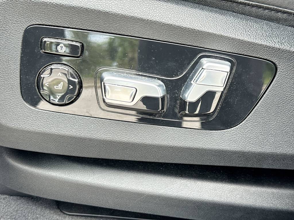 Thumbnail: 2024 BMW X7 - 31