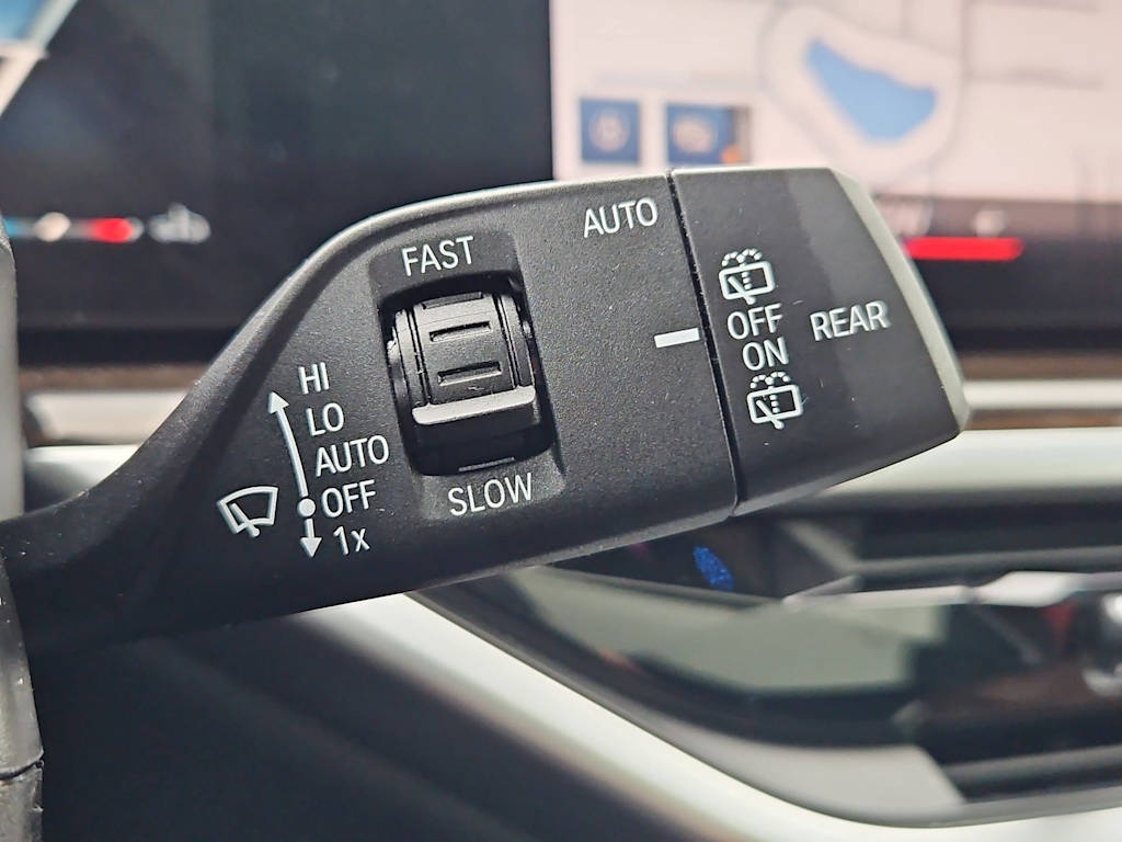 Thumbnail: 2023 BMW X7 - 32