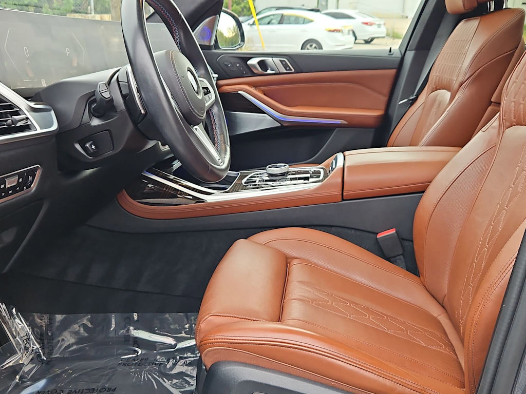 Thumbnail: 2023 BMW X7 - 11