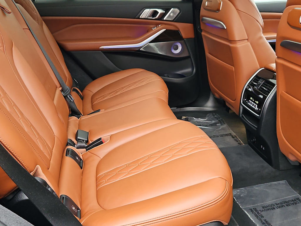 Thumbnail: 2023 BMW X7 - 12