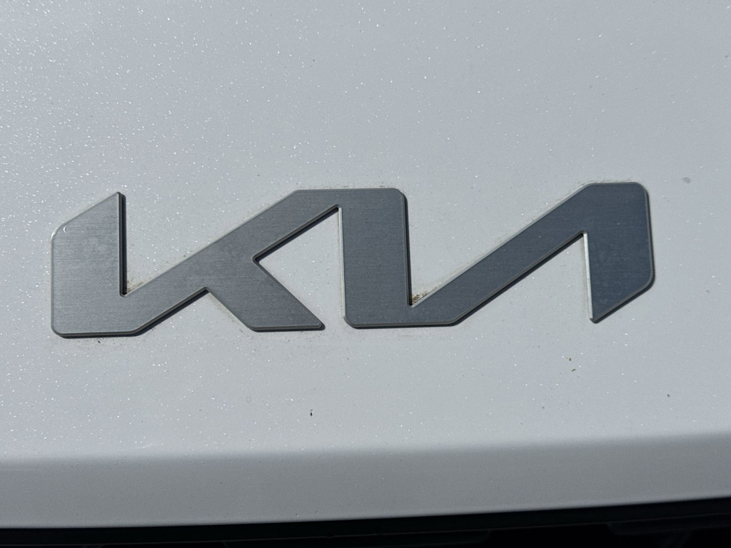 Thumbnail: 2022 Kia K5 - 22