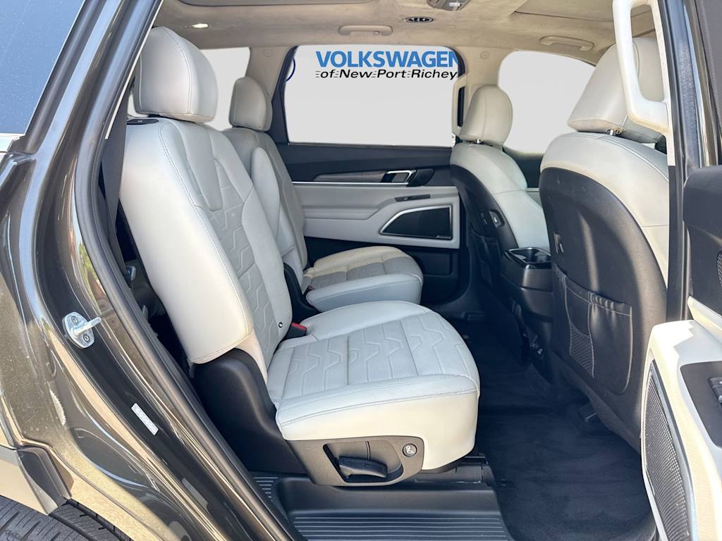 Thumbnail: 2020 Kia Telluride - 33