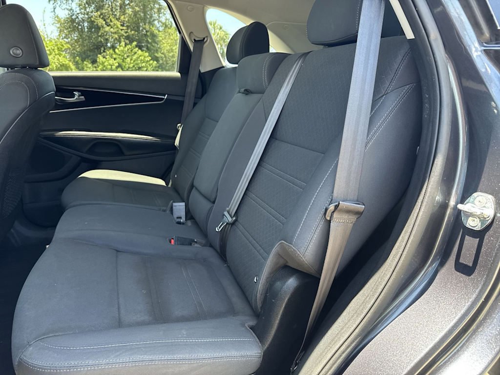 Thumbnail: 2020 Kia Sorento - 23