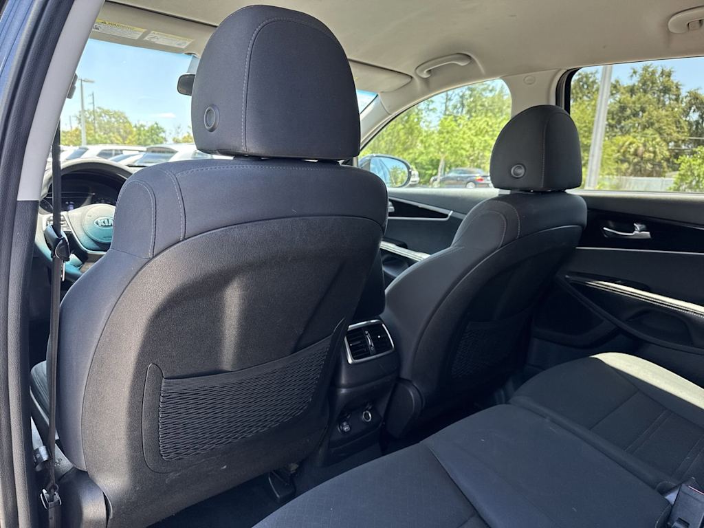 Thumbnail: 2020 Kia Sorento - 12