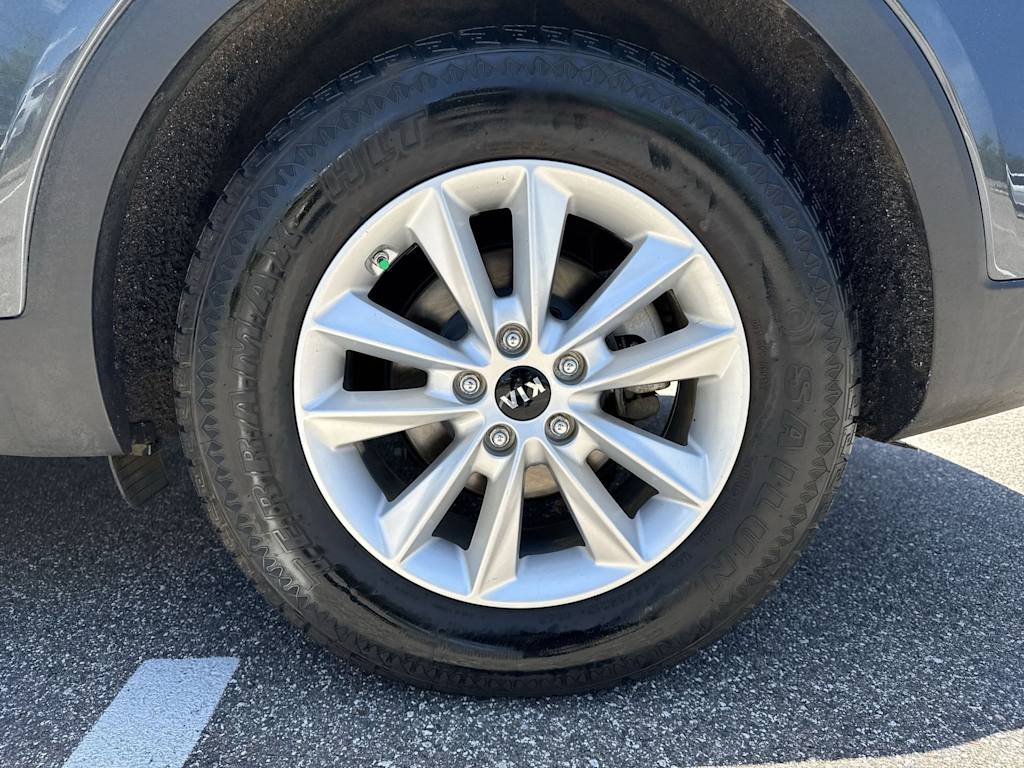 Thumbnail: 2020 Kia Sorento - 7