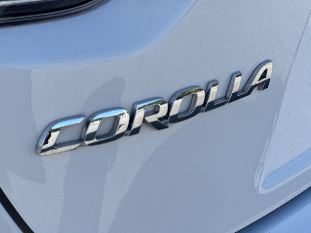 Thumbnail: 2023 Toyota Corolla - 28