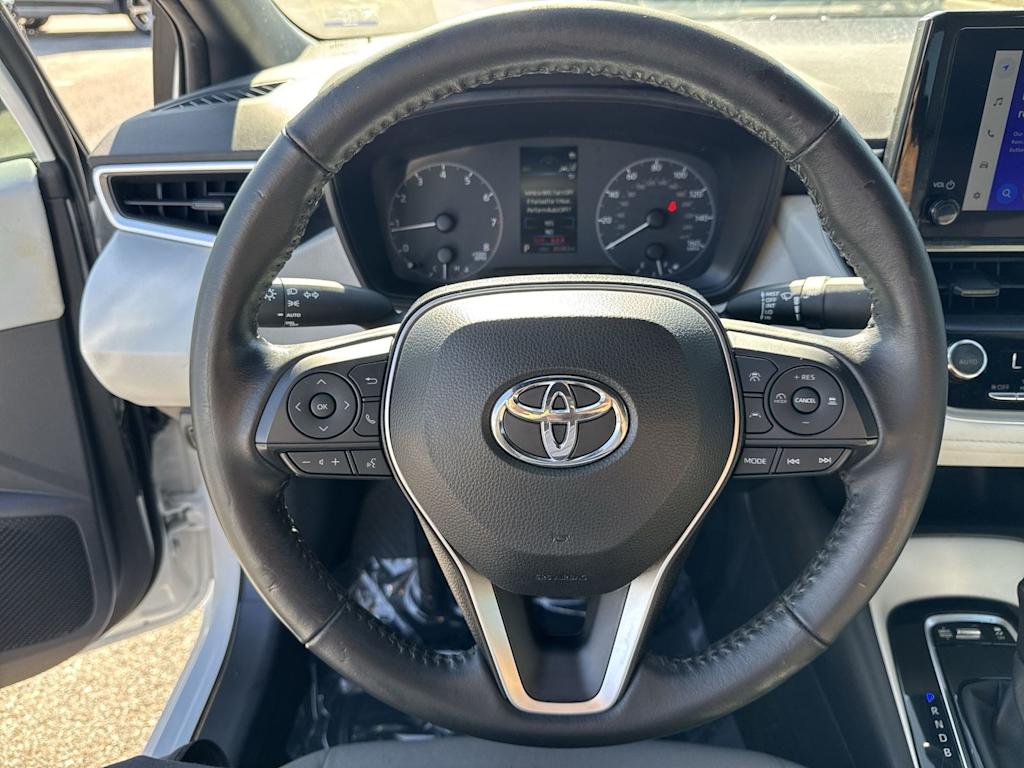 Thumbnail: 2023 Toyota Corolla - 10