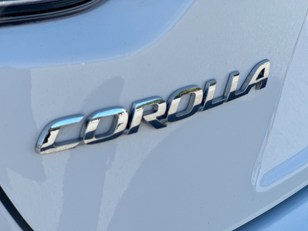 Thumbnail: 2023 Toyota Corolla - 28