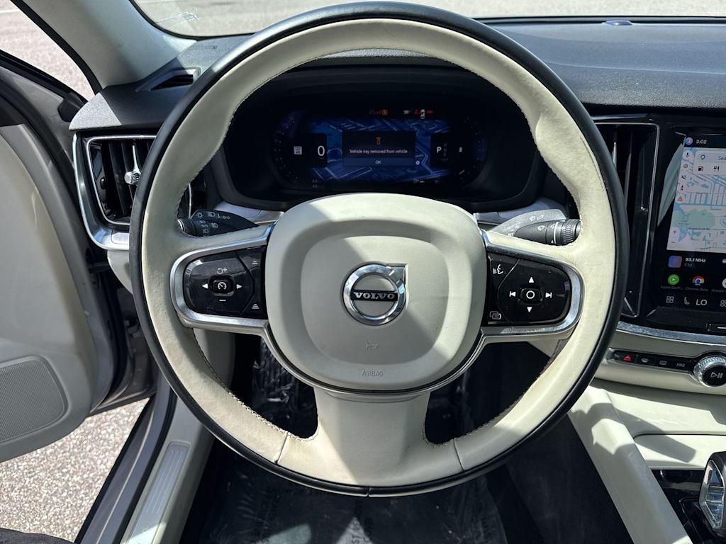 Thumbnail: 2024 Volvo S60 - 9