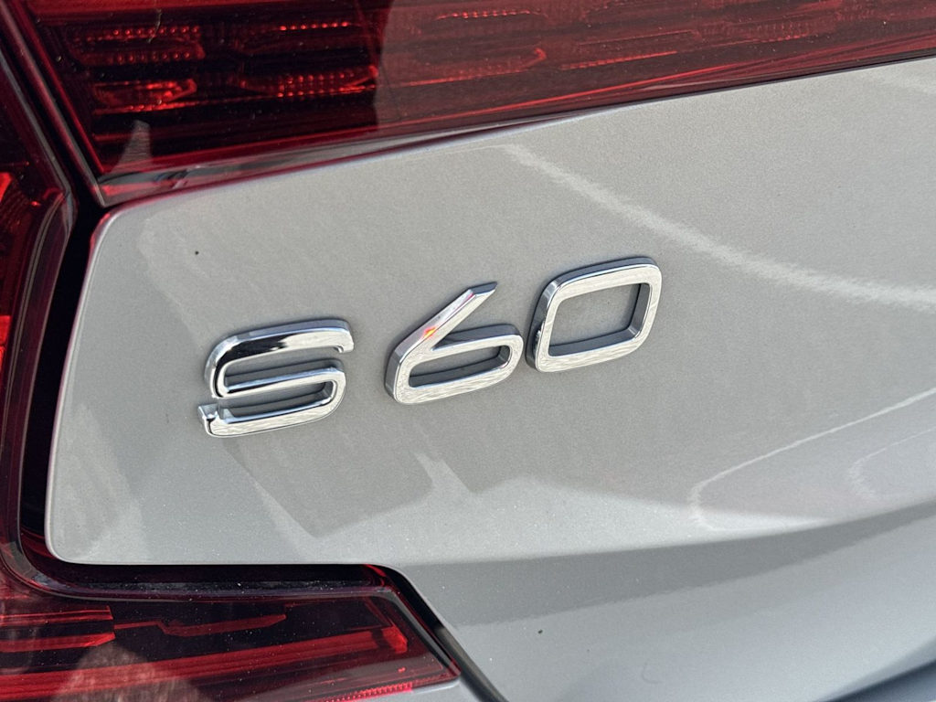 Thumbnail: 2024 Volvo S60 - 7
