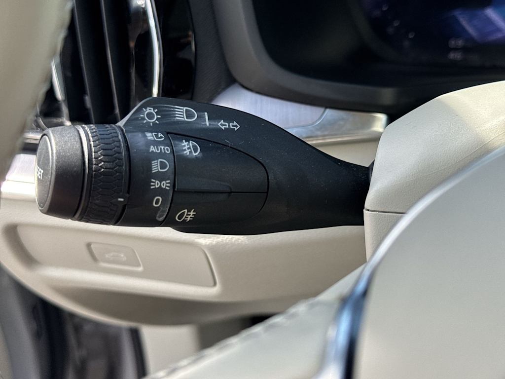 Thumbnail: 2024 Volvo S60 - 36