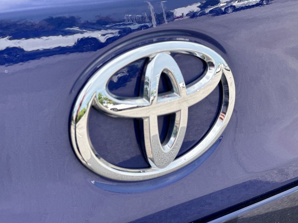 Thumbnail: 2025 Toyota Corolla Cross - 25