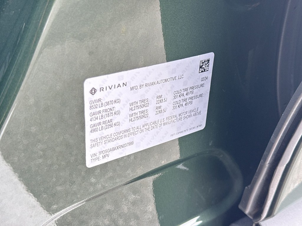 Thumbnail: 2024 Rivian R1S - 16