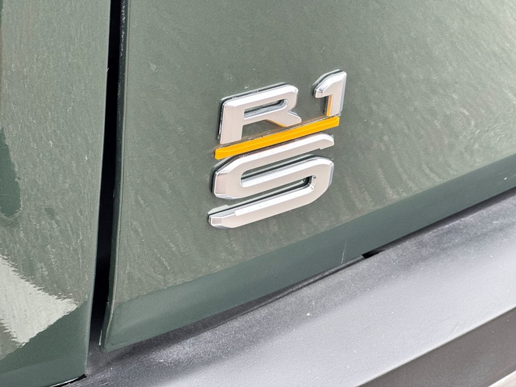 Thumbnail: 2024 Rivian R1S - 7