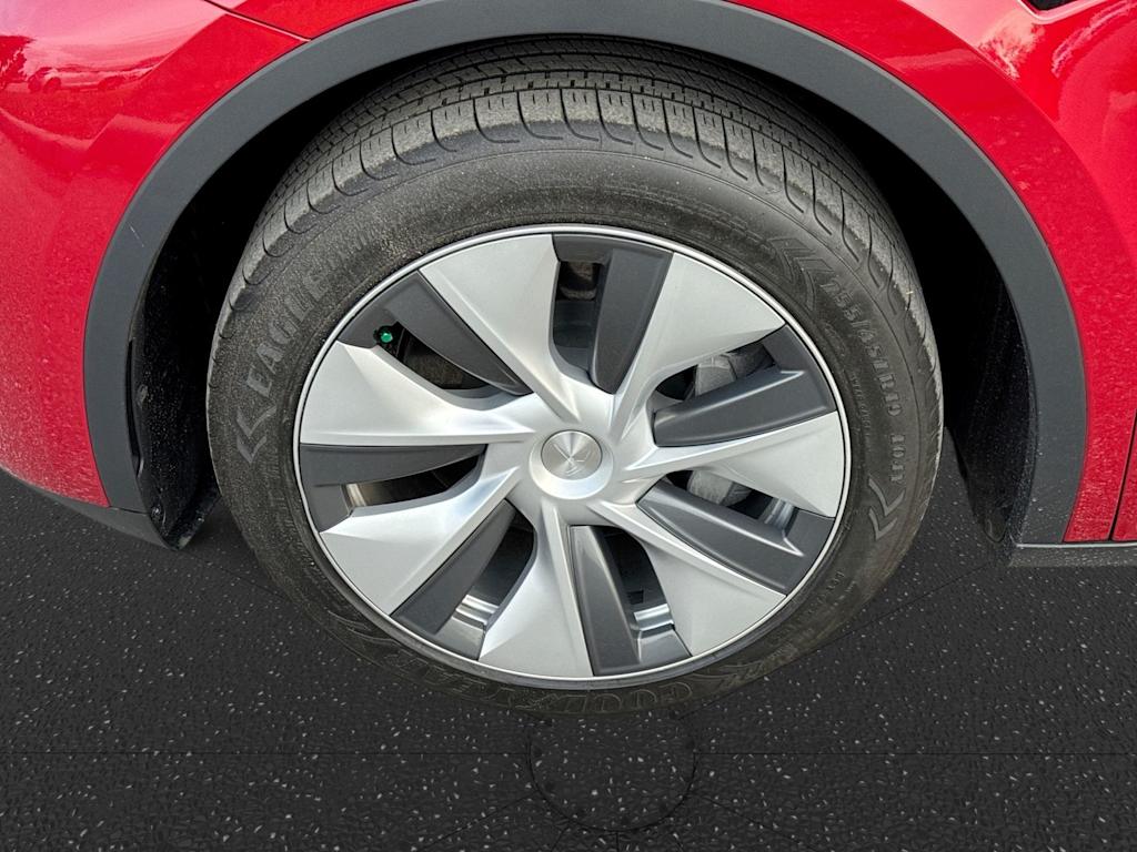 Thumbnail: 2023 Tesla Model Y - 6