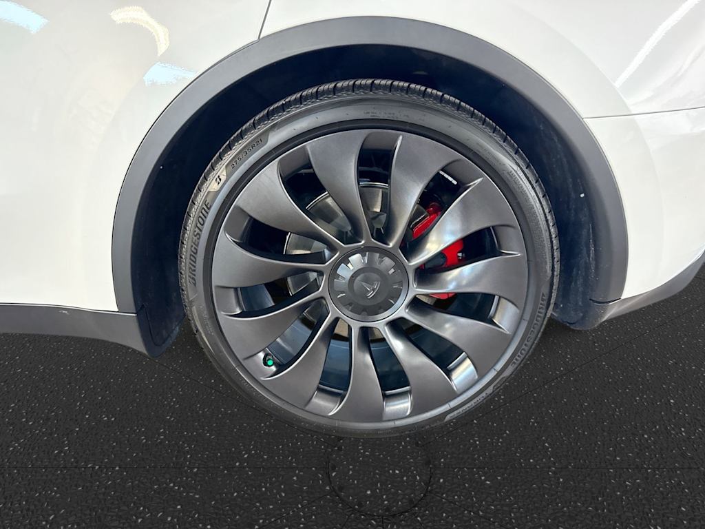 Thumbnail: 2023 Tesla Model Y - 8