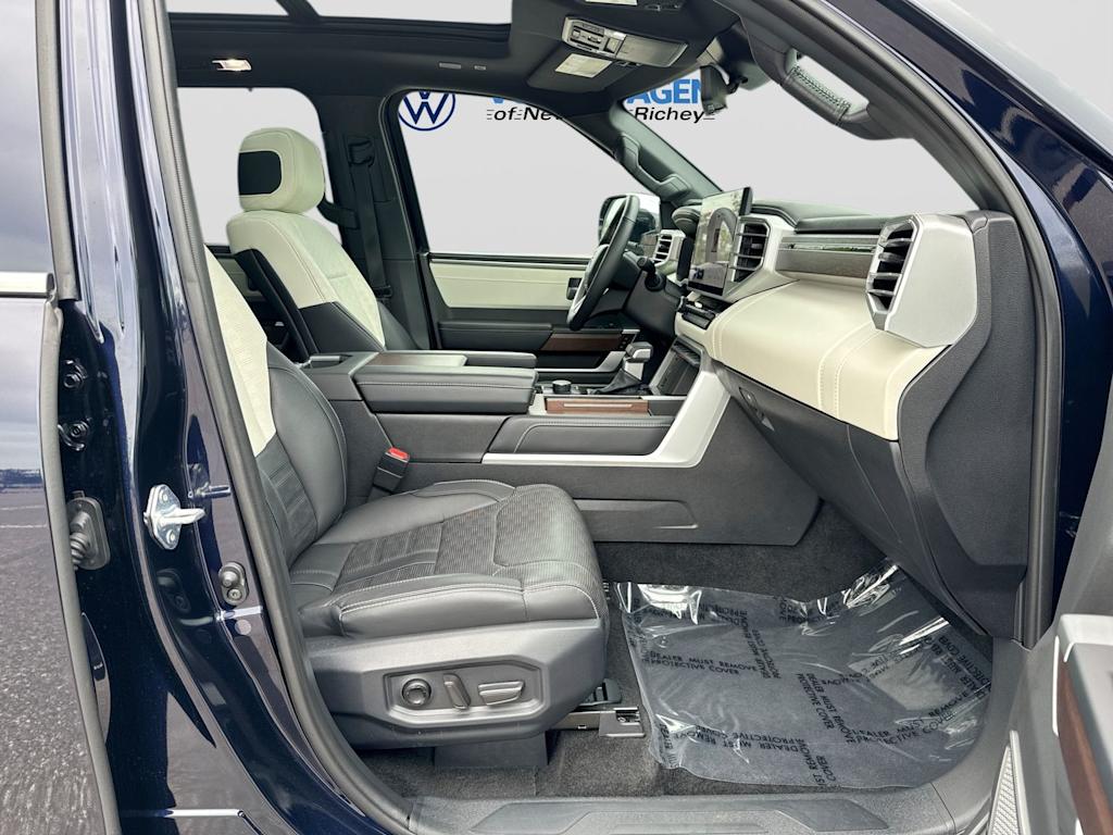 Thumbnail: 2025 Toyota Sequoia - 11