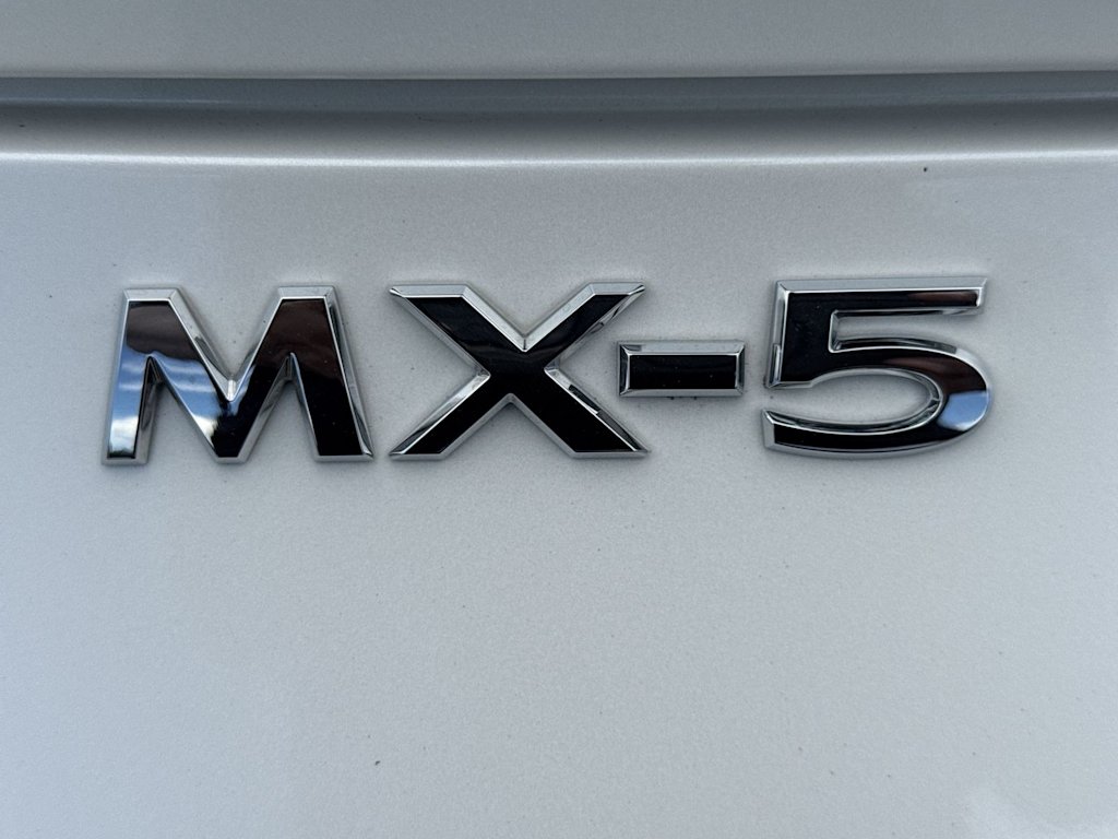 Thumbnail: 2022 Mazda MX-5 Miata - 31