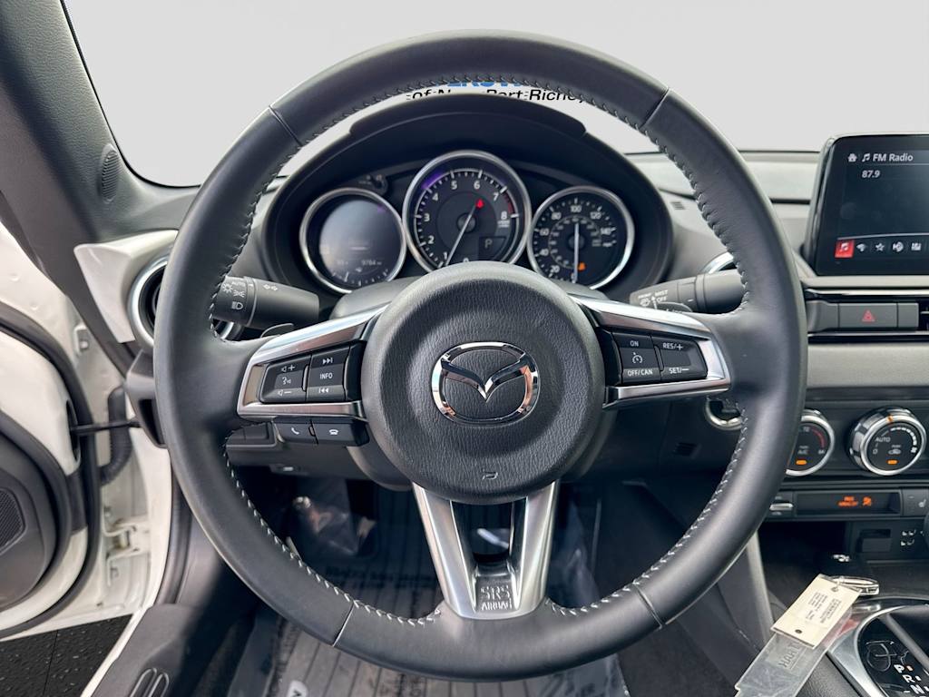 Thumbnail: 2022 Mazda MX-5 Miata - 10