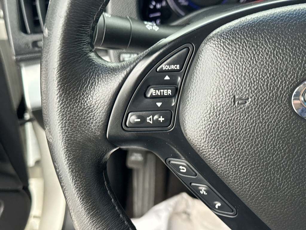 Thumbnail: 2014 INFINITI Q60 - 35