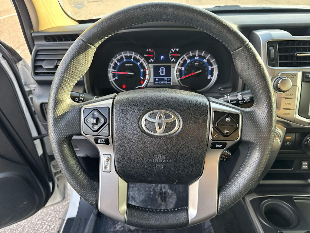 Thumbnail: 2016 Toyota 4Runner - 10