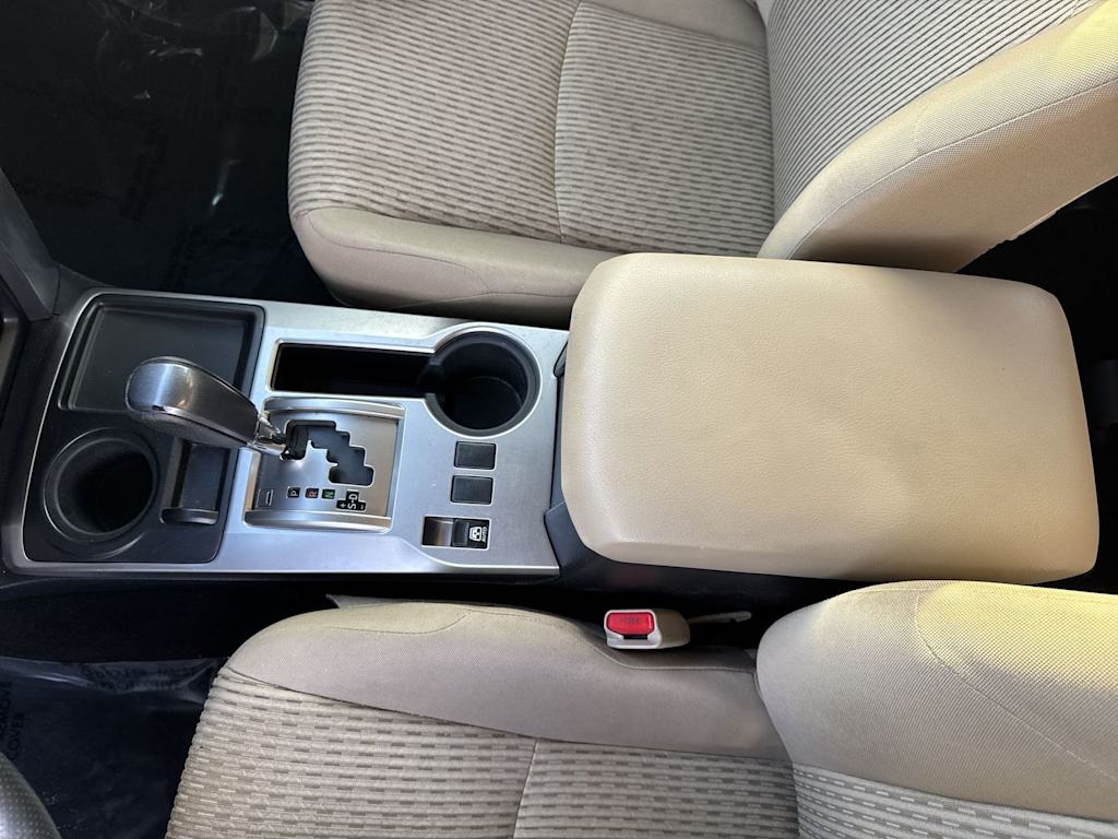 Thumbnail: 2016 Toyota 4Runner - 36
