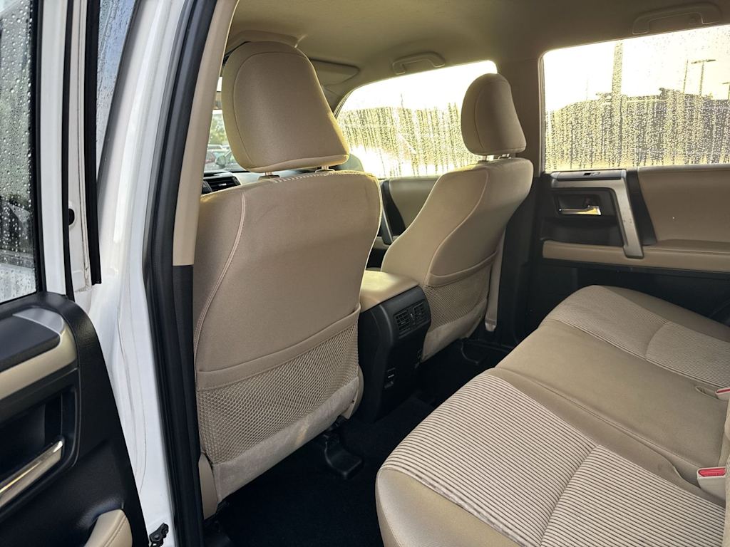 Thumbnail: 2016 Toyota 4Runner - 13