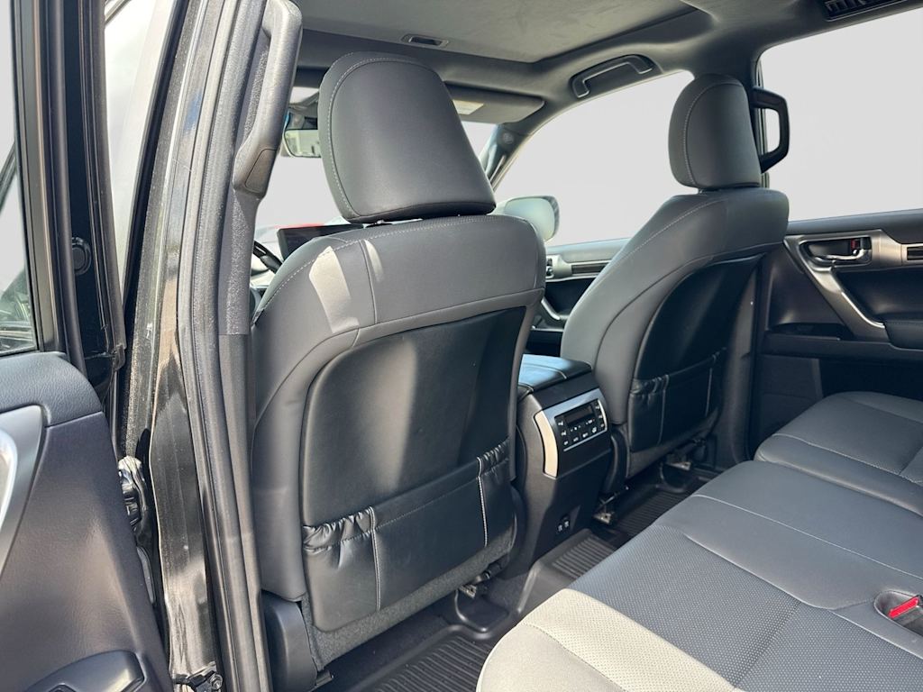 Thumbnail: 2023 Lexus GX - 11