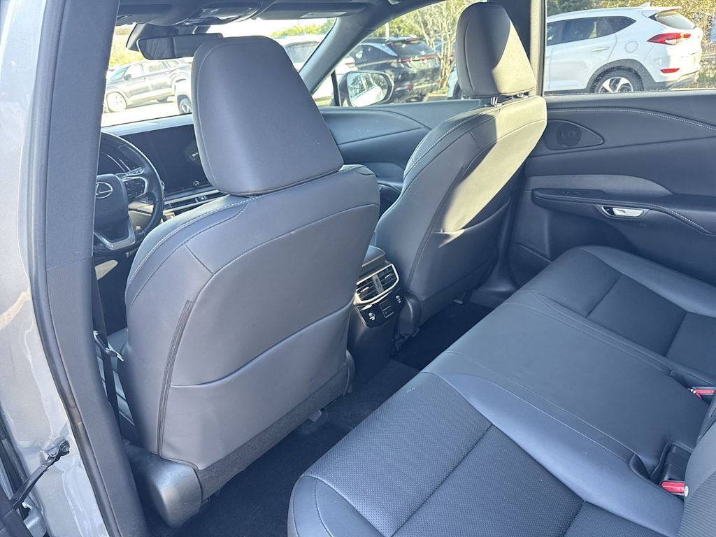 Thumbnail: 2025 Lexus RX - 24