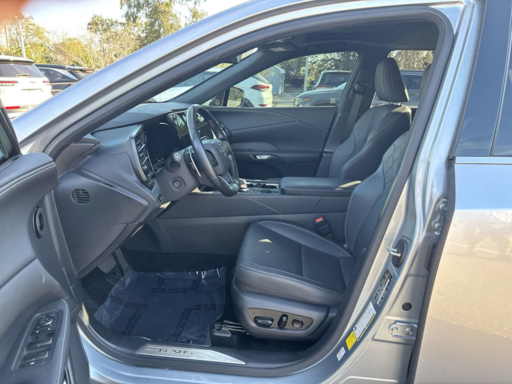 Thumbnail: 2025 Lexus RX - 13