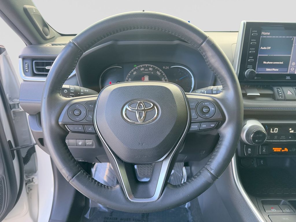 Thumbnail: 2021 Toyota RAV4 - 9