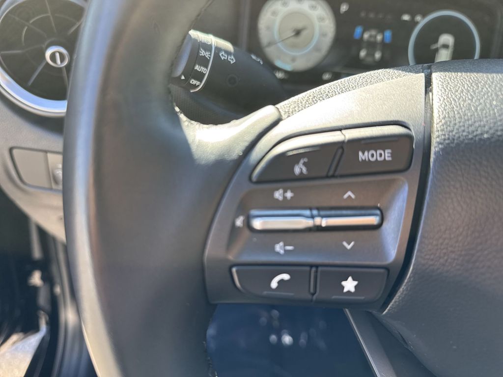 Thumbnail: 2022 Hyundai Kona - 32