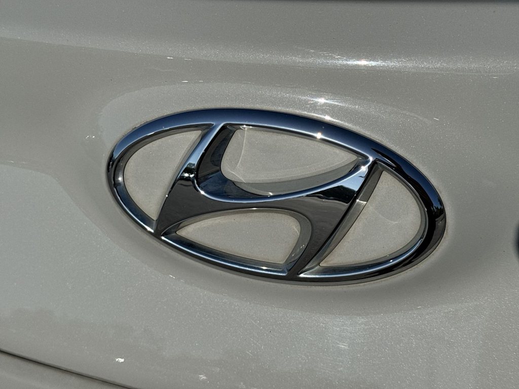 Thumbnail: 2022 Hyundai Kona - 18