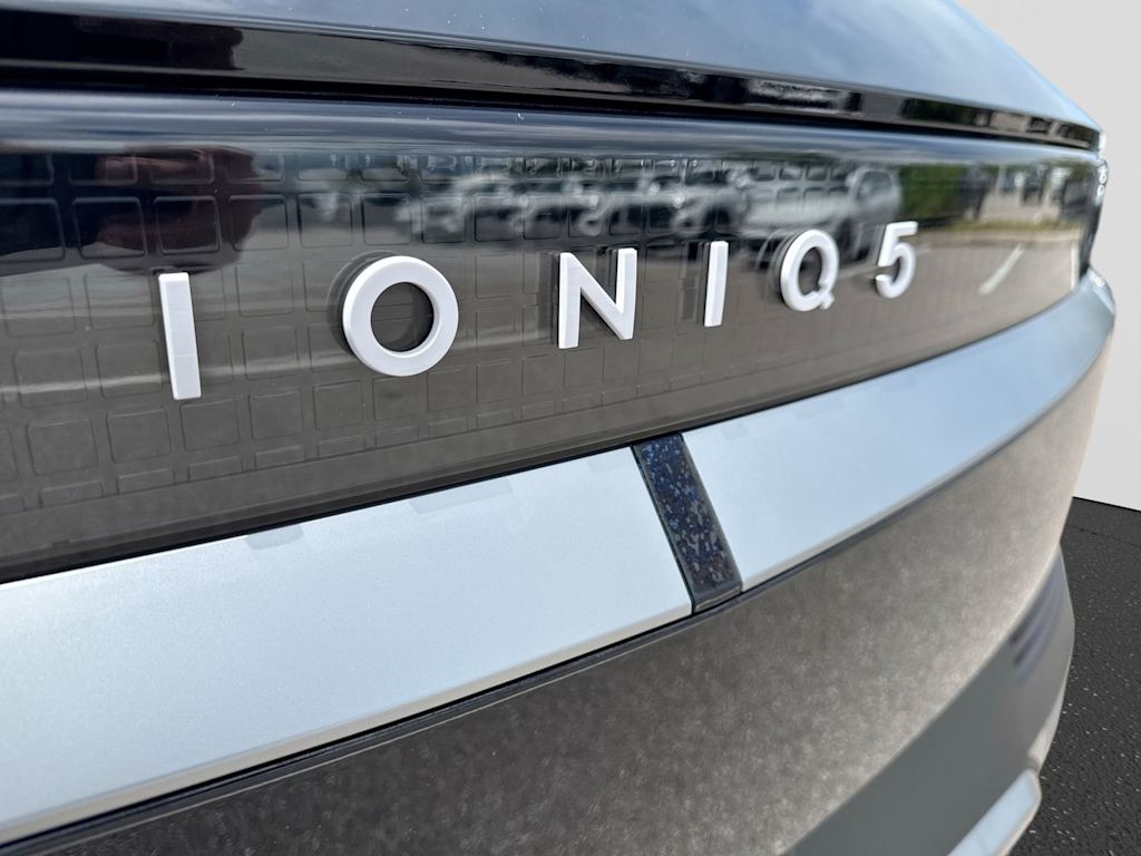 Thumbnail: 2024 Hyundai Ioniq 5 - 31