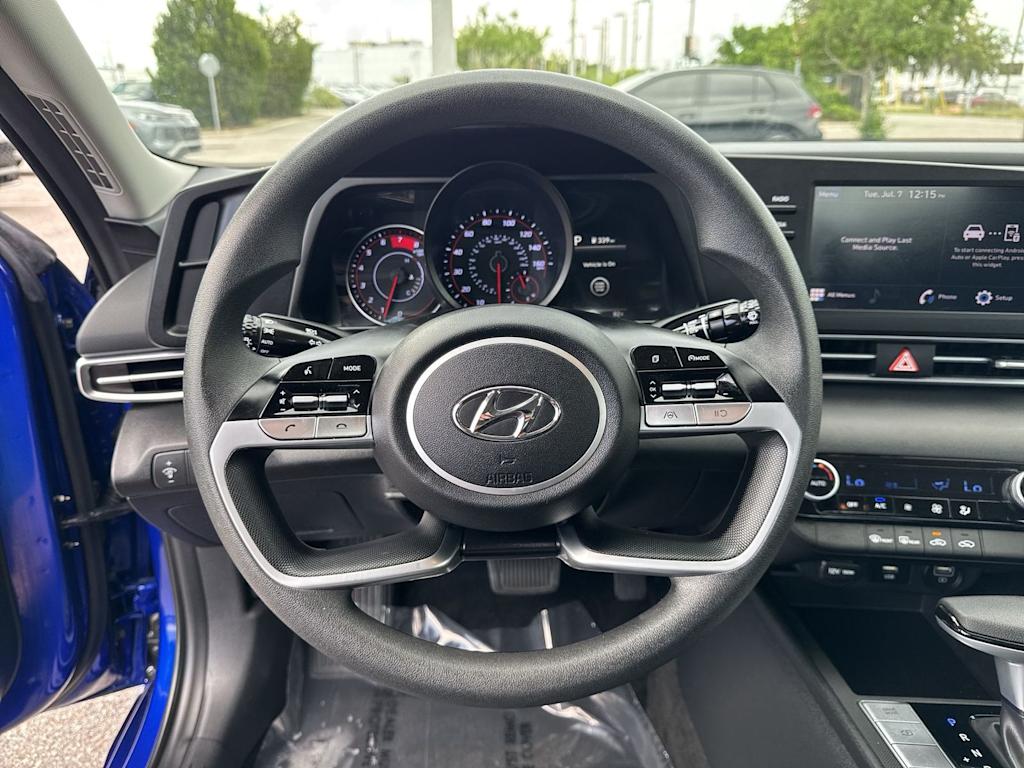 Thumbnail: 2023 Hyundai Elantra - 14
