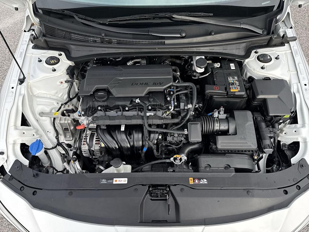 Thumbnail: 2024 Hyundai Elantra - 9