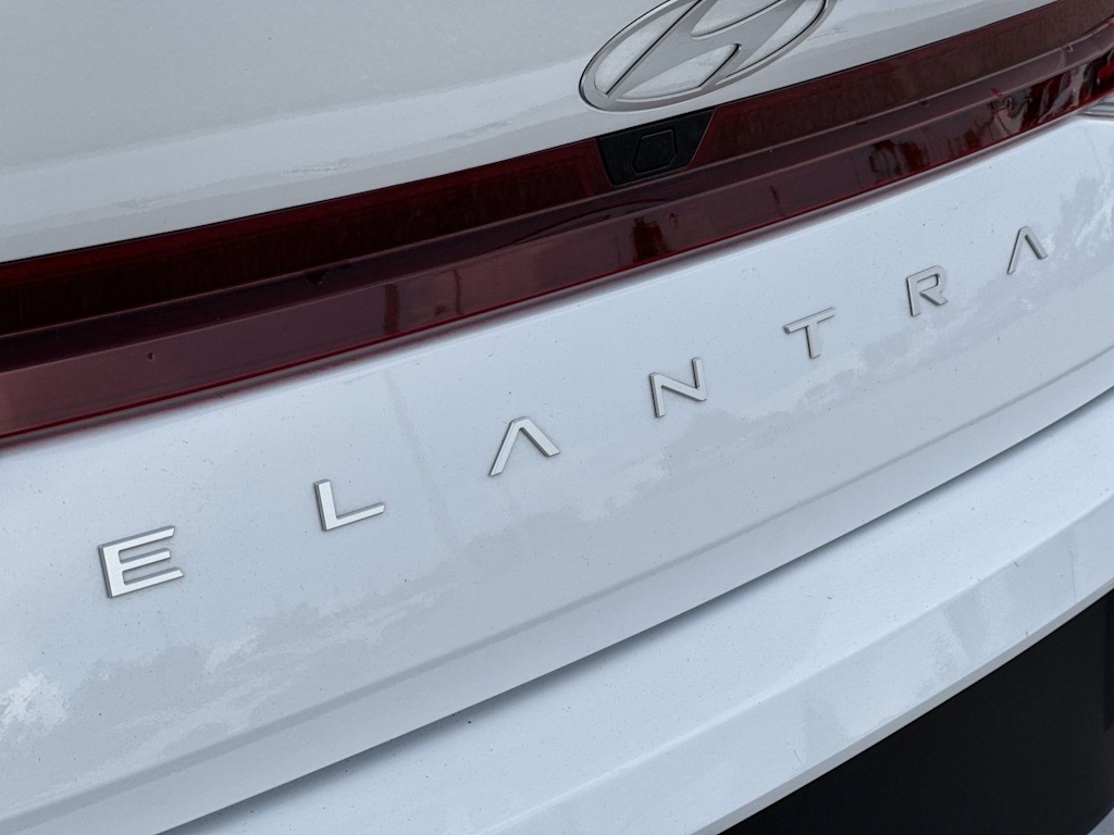 Thumbnail: 2024 Hyundai Elantra - 31