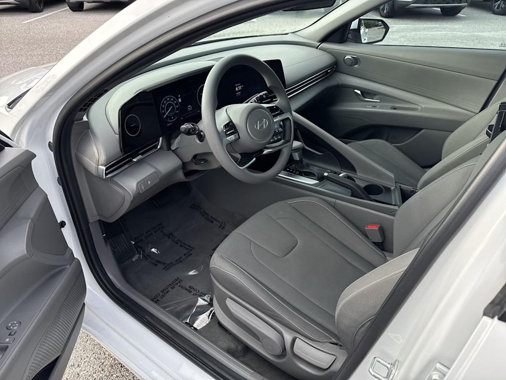 Thumbnail: 2024 Hyundai Elantra - 11